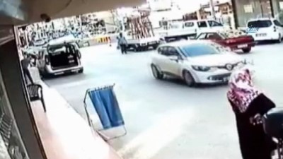 kucuk kiz -  Vatandaşın dikkati küçük kızı ölmekten kurtardı  Videosu