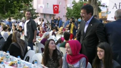  Ekonomi Bakanı Zeybekci memleketinde vatandaşlar ile iftarda buluştu
