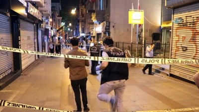 Kadıköy’de bıçaklı kavga: 1 ölü 1 yaralı 