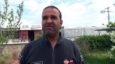  Caminin minaresine yıldırım düştü 