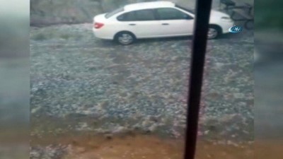  Gaziantep'te şiddetli dolu yağışı kamerada 