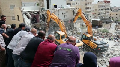 politika - İsrail Doğu Kudüs'te Filistinlilere ait bir binayı yıktı - KUDÜS  Videosu