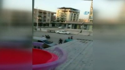 silahli kavga -  İzmir sokakları Teksas’a döndü... Gündüz vakti yaşanan çatışma anı kamerada Videosu