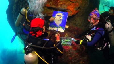 ressam - Su altında yaptıkları resimleri su altında sergilediler - MUĞLA Videosu