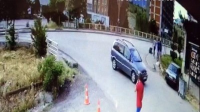 arac kamerasi -  Motosiklet sürücüsünün ölümden kıl payı kurtulduğu o anlar kamerada  Videosu