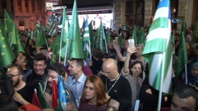 protesto -   Çerkes Sürgünü 154. yılında İstanbul’da anıldı Videosu
