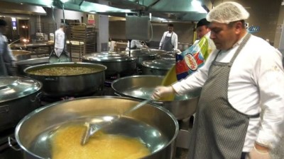 iftar cadirlari -  Her gün 12 Bin kişiye iftar yemeği hazırlanan Büyükşehir’in dev mutfağı  Videosu