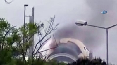 cami insaati -  İstanbul Teknik Üniversitesi Ayazağa kampüsü içerisinde bulunan cami inşaatında yangın çıktı  Videosu