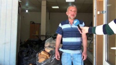 salda -  Kırsaldaki sahipsiz köpekleri besliyor  Videosu