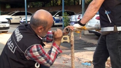 insaat malzemesi -  Tırda yüklü demir inşaat iskelelerinden eroin çıktı  Videosu