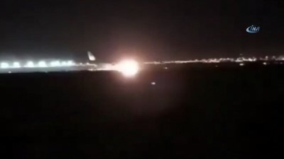 audi -  - Türk Pilot, Arızalanan Yolcu Uçağını Burnu Üzerine İndirdi  Videosu
