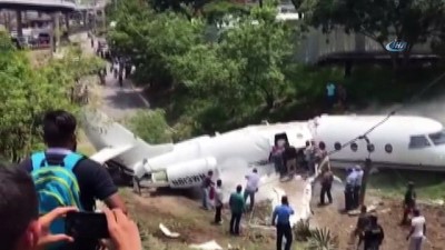 jet ucagi -  - Honduras’ta Jet Uçağı Düştü: 6 Yaralı  Videosu