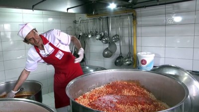 Türk Kızılayının aş ocağı bir asırdır yoksulları doyuruyor - ANKARA 