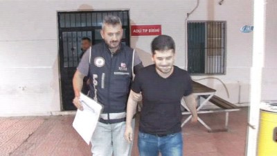 safak vakti -  Adana merkezli 13 ilde muvazzaf askerlere FETÖ operasyonu: 17 gözaltı  Videosu