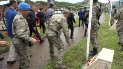 emekli polis -  Bingöl'de şehit 33 er, törenle anıldı  Videosu