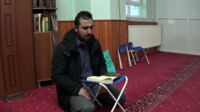 mazlum - Erciş'te vatandaşlar simit ve hurmayla iftar yaptı - VAN Videosu