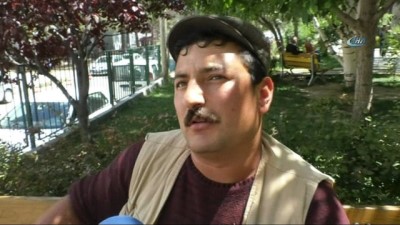 eve donus -  Kenelerden korunmak için basit ve etkili bir yöntem: Pantolon paçalarını çorapların içine almak  Videosu
