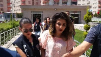 kiz arkadas -  Batman’da ofis basan kızlardan biri serbest bırakıldı Videosu