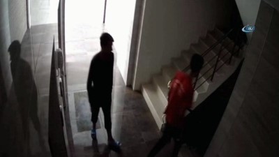 spor ayakkabi -  Bebek arabası ve ayakkabı çalan hırsızlar önce kameralara sonra polise yakalandı  Videosu