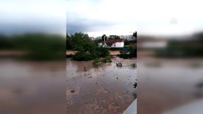 siddetli yagis - Sağanak su baskınlarına yol açtı (4) - BURSA Videosu