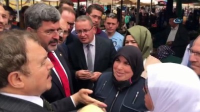 halk pazari -  Bakan Eroğlu pazarda tezgah başına geçti biber fidesi sattı Videosu