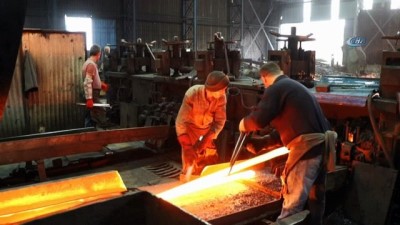demir celik -  Demir çelik işçilerinin bin 200 derece sıcakla oruç imtihanı  Videosu