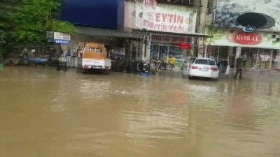  Bursa-İstanbul Karayolunu sel bastı 