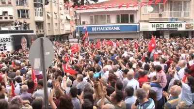 miting alani -  Cumhurbaşkanı adayı Muharrem İnce: “Yaz bir Kanun Hükmünde Kararname çıkar, 3 bin 600. Hadi yiğitsen ver, hemen yarın sabah ver. Yaz bir KHK” Videosu