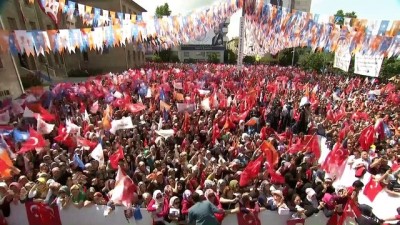 miting alani - Cumhurbaşkanı Erdoğan: ”Türkiye’yi şahlandırmaya hazır mıyız?” - ISPARTA  Videosu