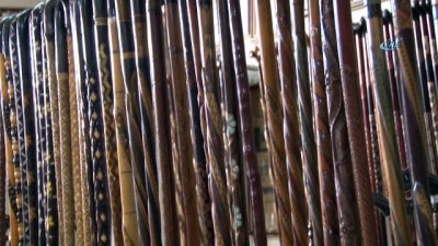 sanat eseri -  Bu bastonlar servet değerinde  Videosu