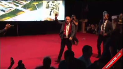 muharrem ince - Muharrem İnce'nin korumasından skandal hareket  Videosu