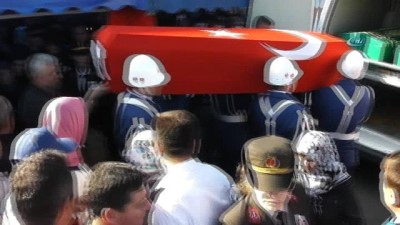 helal -  Şehit Yerli Çan’da Son Yolculuğuna Uğurlandı Videosu