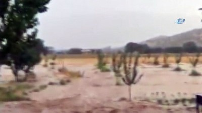 tarim arazisi -  Yağmur ve sel, Ödemiş’in iki beldesini vurdu  Videosu