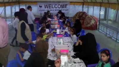 iftar sofrasi - ABD'li Müslümanlardan Suriyeli yetimlere iftar - ŞANLIURFA Videosu