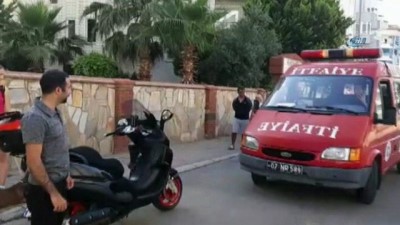  Alanya’da yılan paniği 