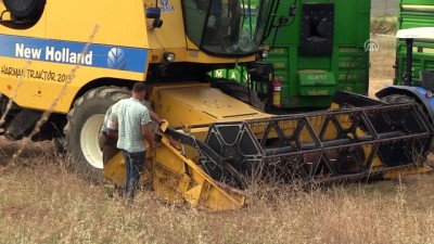 Biçerdövercilerin hasretle geçen ekmek mücadelesi - HATAY 