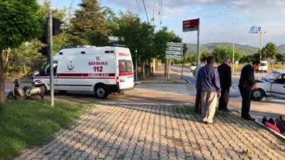 tahkikat -  Isparta’da otomobille minibüs çarpıştı  Videosu