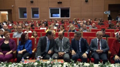 hastalik -  Ruh sağlığı hastaları sahnede  Videosu