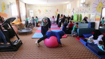 hayirseverler - Savaş mağdurlarının 'yaraları' sarılıyor - HATAY  Videosu