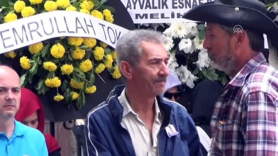 nani - Ayvalık'ta balıkçı teknesinin batması - Volkan Çanakçı'nın cenazesi toprağa verildi - BALIKESİR Videosu