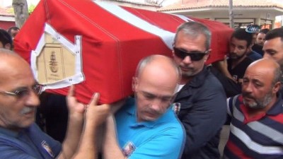 tekne faciasi -  Denizde can veren tekne sahibi gözyaşları arasında toprağa verildi Videosu