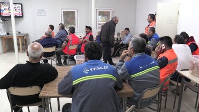 Dev projenin emekçileri iftar ve sahuru şantiyede yapıyor - GÜMÜŞHANE 