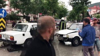 sparta -  Isparta’da trafik kazası: 2 yaralı Videosu