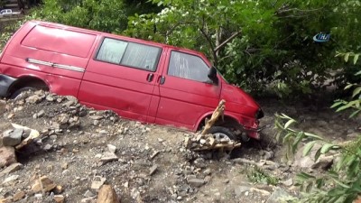 tarim arazisi -  Şiddetli yağmur seli beraberinde getirdi, ev ve araçlar sular altında kaldı  Videosu