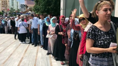 banka subesi - Cumhurbaşkanı Erdoğan'ın seçim kampanyasına bağış desteği - MERSİN Videosu