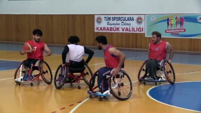 tekerlekli sandalye basketbol - 'Dünya şampiyonasında en büyük aday biziz' - KARABÜK  Videosu