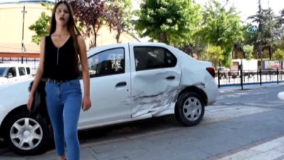  Ambulansla otomobil çarpıştı: 1 yaralı 