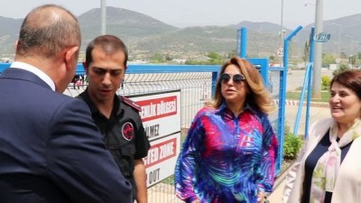  Bakan Çavuşoğlu taziyeye katıldı