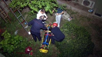 guvenlik gorevlisi -  Beşiktaş’ta 5 metre ‘den düşen özel güvenlik görevlisi yaralandı  Videosu