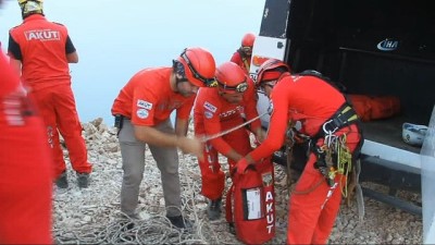 yuruyus yolu -  Ekipler Rus yamaç paraşütü pilotu için seferber oldu Videosu